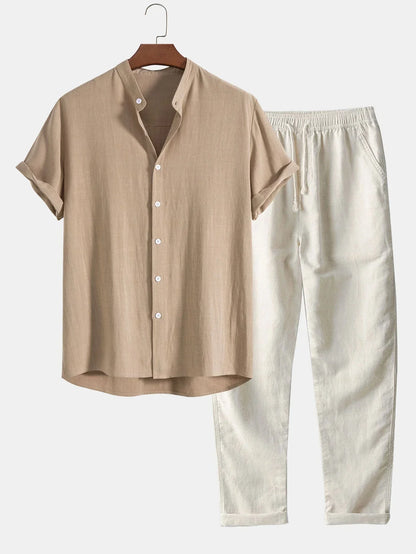 Casual zomerset voor heren - ideaal voor een relaxte en stijlvolle uitstraling in de zomer. Deze set bestaat uit een comfortabel overhemd en een trendy broek, beide gemaakt van kwaliteitsstoffen voor een veelzijdige en comfortabele fit. Perfect voor diverse gelegenheden en eenvoudig te combineren voor een gecoördineerde look.