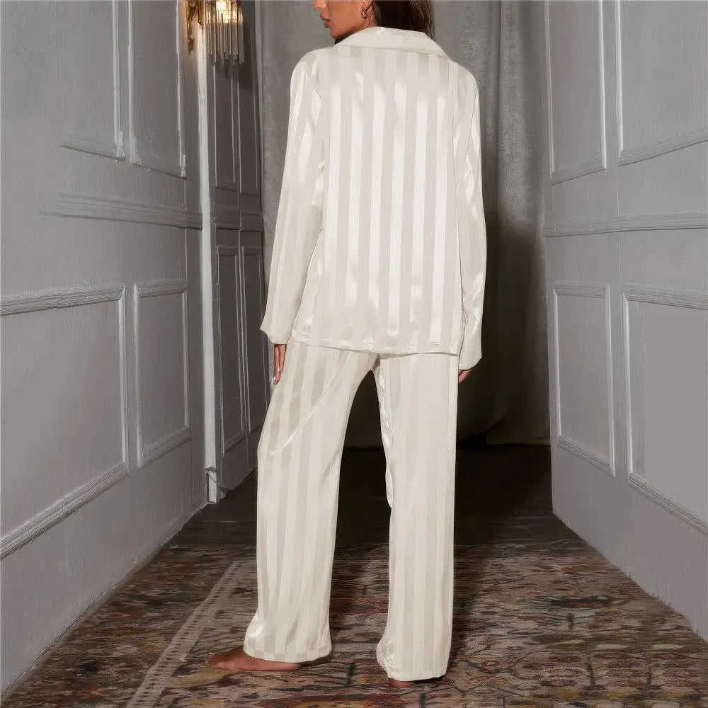 Esmee Pyjama - Stijlvol Comfort met Zijden Details