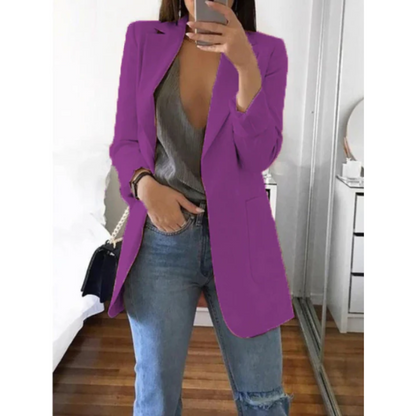 Stijlvolle, op maat gemaakte slim-fit blazer, perfect voor zowel zakelijke als avondlooks. Verkrijgbaar in diverse levendige kleuren en een uitgebreid maatbereik voor een gegarandeerd perfecte pasvorm.