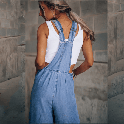 Dames denim jumpsuit - de ultieme mix van comfort en fashion. Maak een trendy statement met deze stijlvolle en zelfverzekerde jumpsuit, gemaakt van ultracomfortabele denim stof. Perfect voor een moeiteloos fashionable uitstraling.