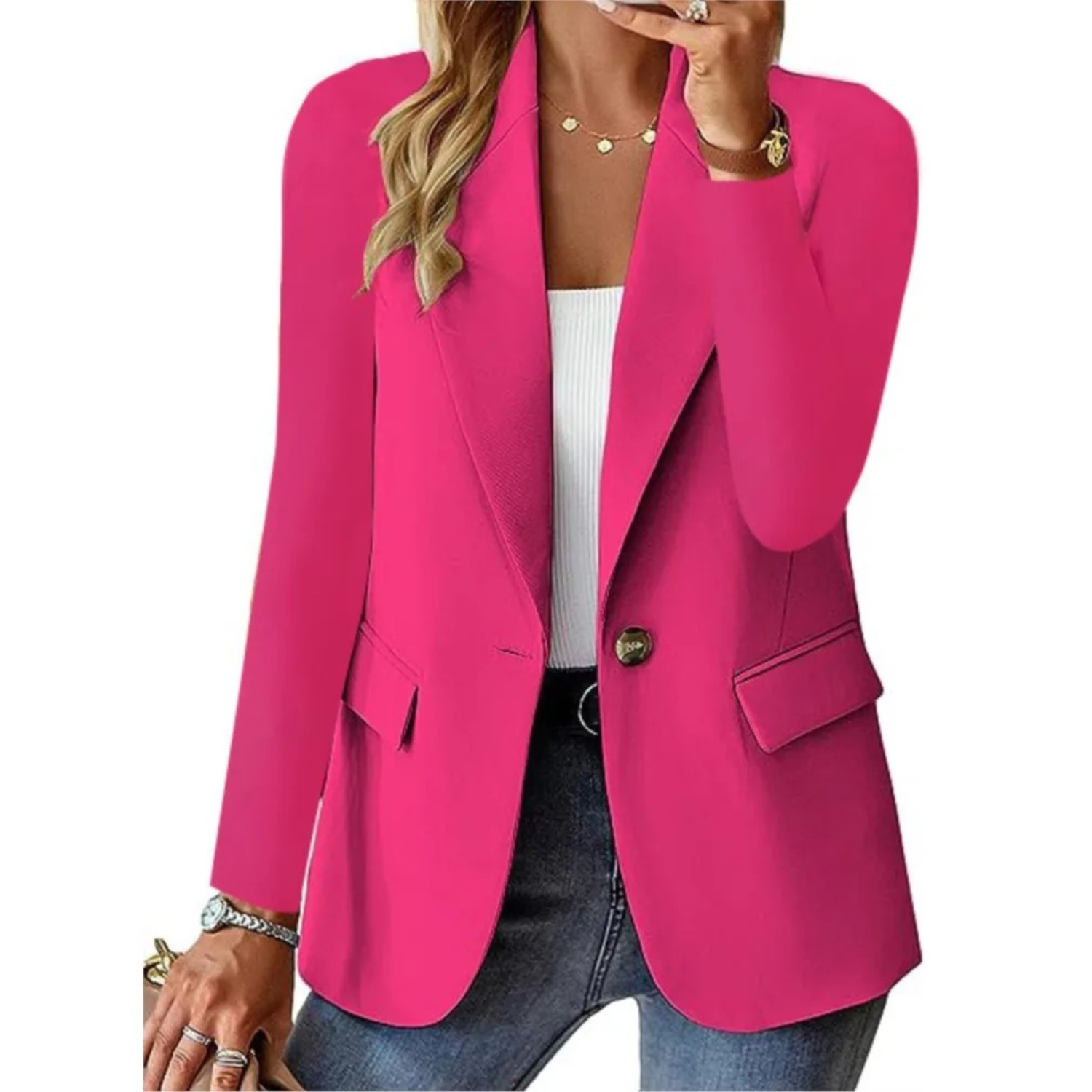 Lange mouw dames blazer, perfect voor een casual look. Gemaakt van hoogwaardige materialen voor duurzaamheid en voorzien van een stijlvol ontwerp dat bij elke gelegenheid past.