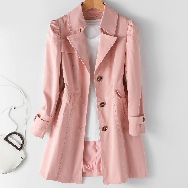 Trendy trenchcoat voor dames - ideaal voor een moderne en stijlvolle look tijdens het herfstseizoen. Gemaakt van hoogwaardige stof voor duurzaamheid en comfort, met praktische zakken en verfijnde details.