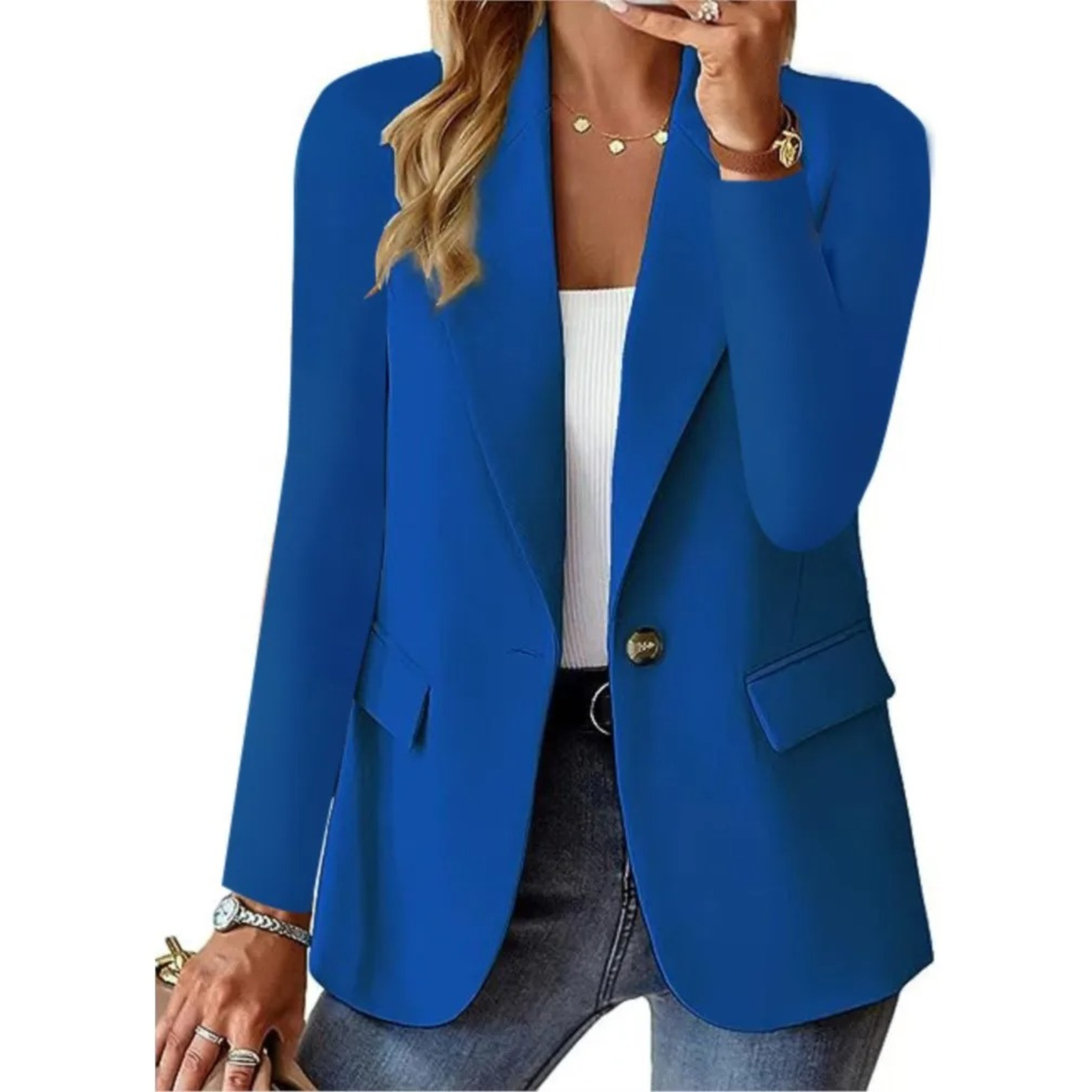 Lange mouw dames blazer, perfect voor een casual look. Gemaakt van hoogwaardige materialen voor duurzaamheid en voorzien van een stijlvol ontwerp dat bij elke gelegenheid past.