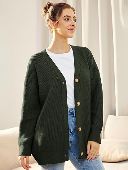 Lichte cardigan met V-hals en knoopjes