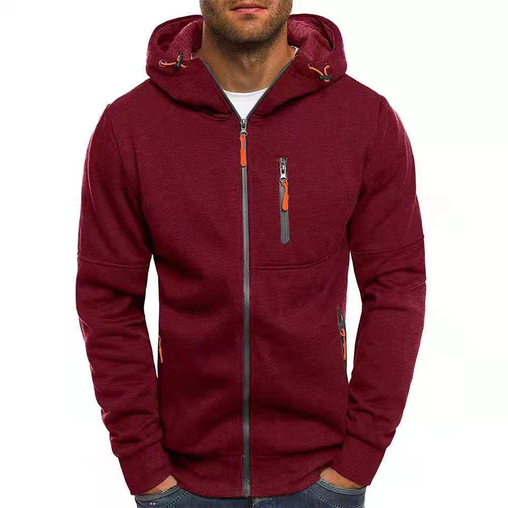 Deze heren hoodie is ideaal voor zowel een casual dagje uit als ontspannen thuis. Met hoogwaardige materialen en een warme, gezellige fleece voering houdt deze hoodie je comfortabel in stijl. De hoodie is voorzien van een warme capuchon met fleecevoering, een flatterende pasvorm voor een stijlvolle uitstraling en gemaakt van duurzame en trendy stof voor langdurig plezier. Maattabel (in cm) is beschikbaar voor verschillende maten.