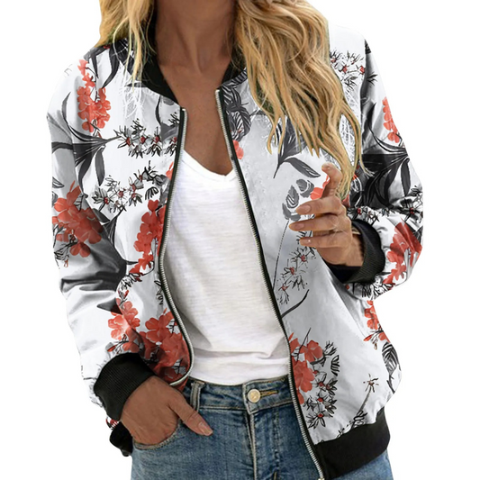 Deze veelzijdige dames bomberjack is perfect voor een trendy en casual look. Met een stijlvolle bloemenprint, opstaande kraag met rits, en lichtgewicht en ademend materiaal is dit jack ideaal voor de zomer.