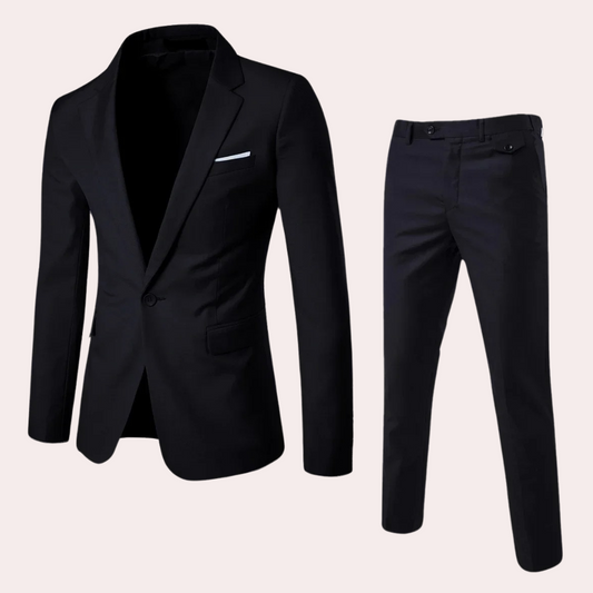 Stijlvolle en verfijnde herenset, ideaal voor speciale aangelegenheden. Gemaakt van hoogwaardige materialen voor een gepolijste uitstraling. Deze set bestaat uit een blazer met lange mouwen en een nette broek met getailleerde pasvorm.