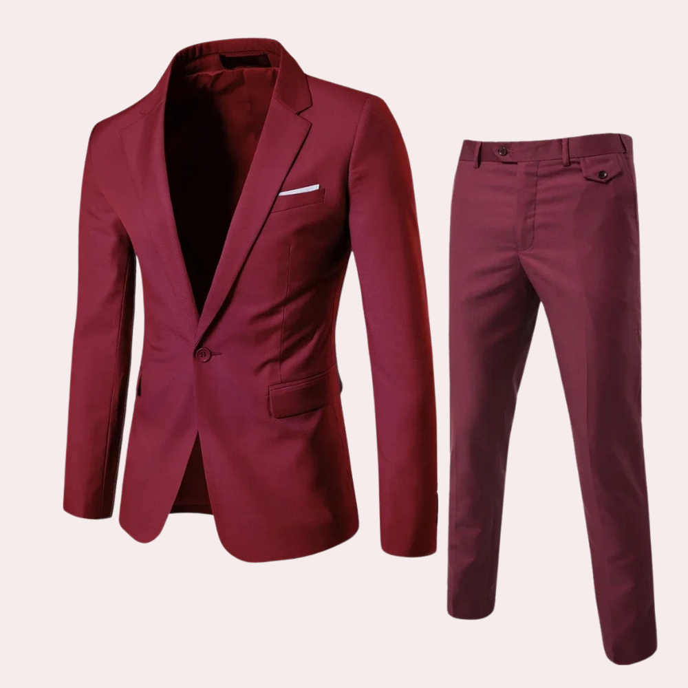 Stijlvolle en verfijnde herenset, ideaal voor speciale aangelegenheden. Gemaakt van hoogwaardige materialen voor een gepolijste uitstraling. Deze set bestaat uit een blazer met lange mouwen en een nette broek met getailleerde pasvorm.