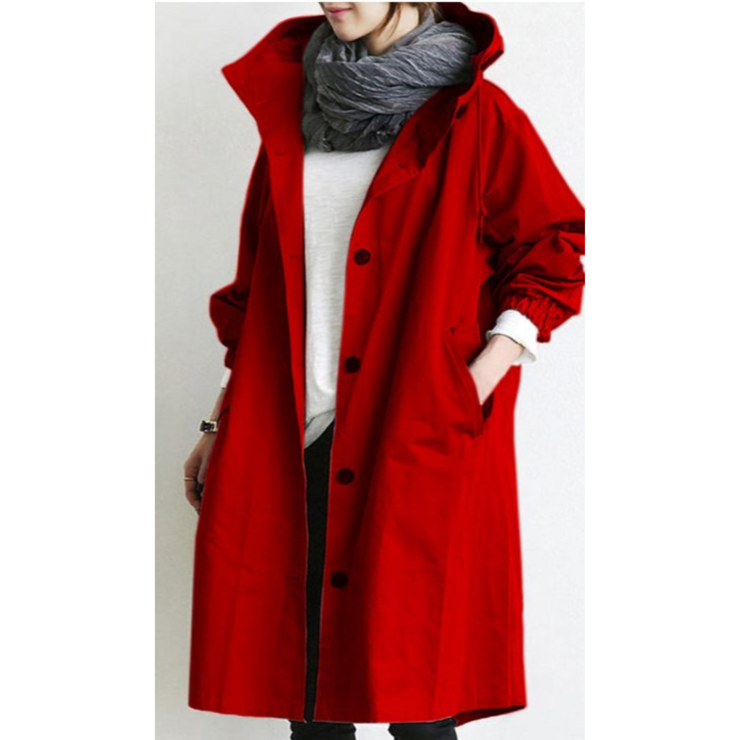 Lange trenchcoat, speciaal ontworpen voor dames. Deze trenchcoat met capuchon biedt de perfecte combinatie van mode en bescherming tegen de elementen, waardoor u er in alle weersomstandigheden fantastisch uitziet. Wind- en waterdicht materiaal, capuchon met trekkoord, lange snit, ademend materiaal, verstelbare taille en manchetten.