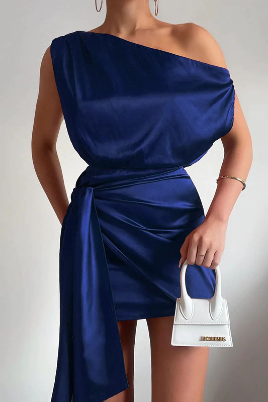 Stijlvolle One Shoulder Dress - Perfecte Pasvorm en Elegante Look