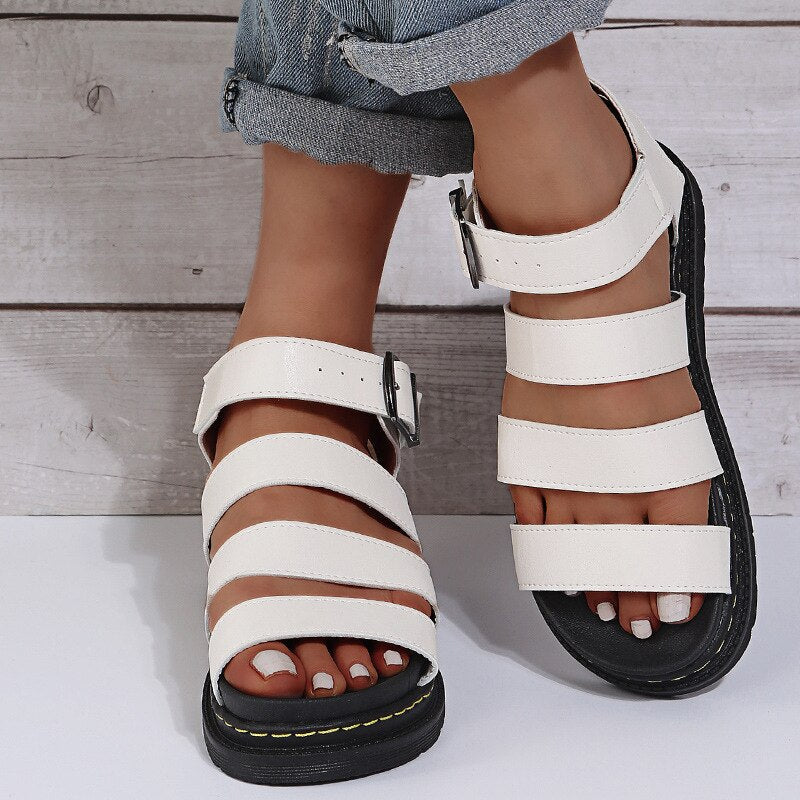 Leren sandalen, perfect voor een trendy en comfortabele wandeling. Gemaakt van hoogwaardig leer en voorzien van een ondersteunend voetbed.