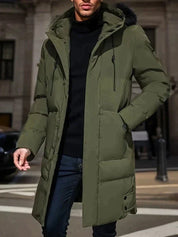 Filip | Lange herenjas met capuchon in de kleur Legergroen voor heren in stijl ideaal voor de herfst.