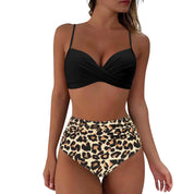Hannie | Gewatteerde & stijlvolle bikini in de kleur Luipaard voor dames in Beach stijl ideaal voor de zomer.