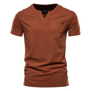 Quentin | Essentieel Zomer V-hals T-shirt in de kleur Bruin voor heren in stijl ideaal voor de zomer.