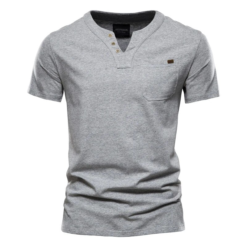 Quentin | Essentieel Zomer V-hals T-shirt in de kleur Grijs voor heren in stijl ideaal voor de zomer.