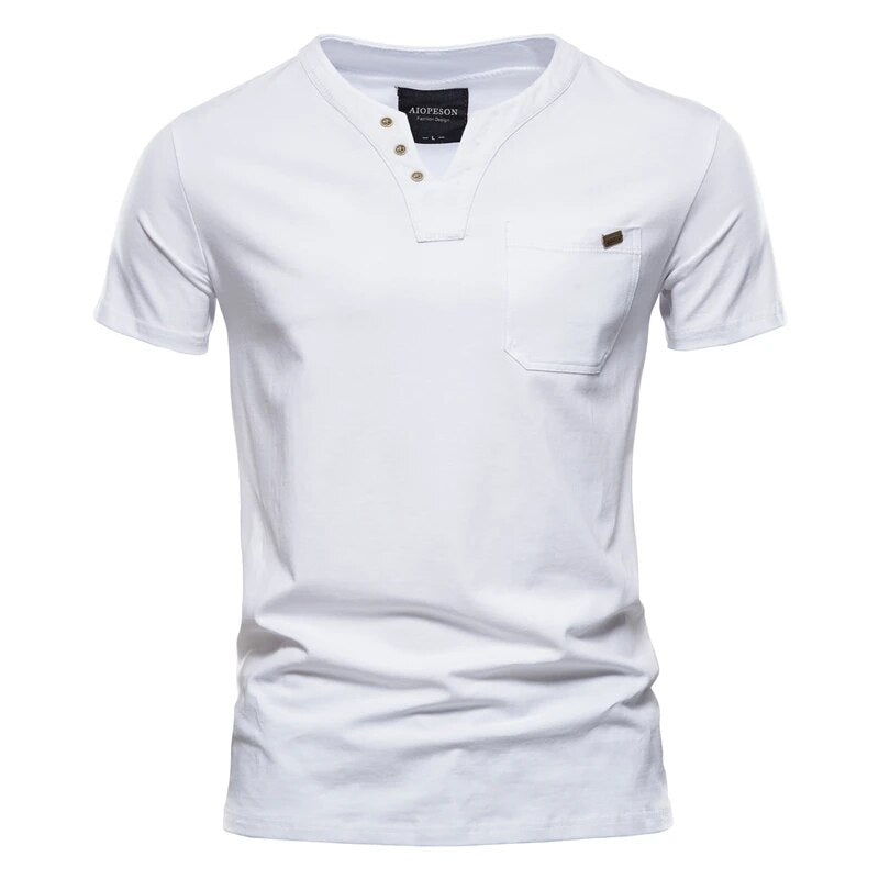 Quentin | Essentieel Zomer V-hals T-shirt in de kleur Wit voor heren in stijl ideaal voor de zomer.
