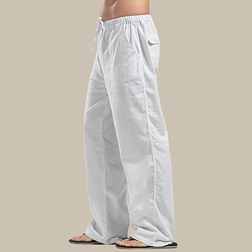 Stijlvolle en comfortabele linnen herenbroek, ideaal voor een trendy zomerlook. Gemaakt van hoogwaardig linnen en eenvoudig te combineren voor diverse gelegenheden.