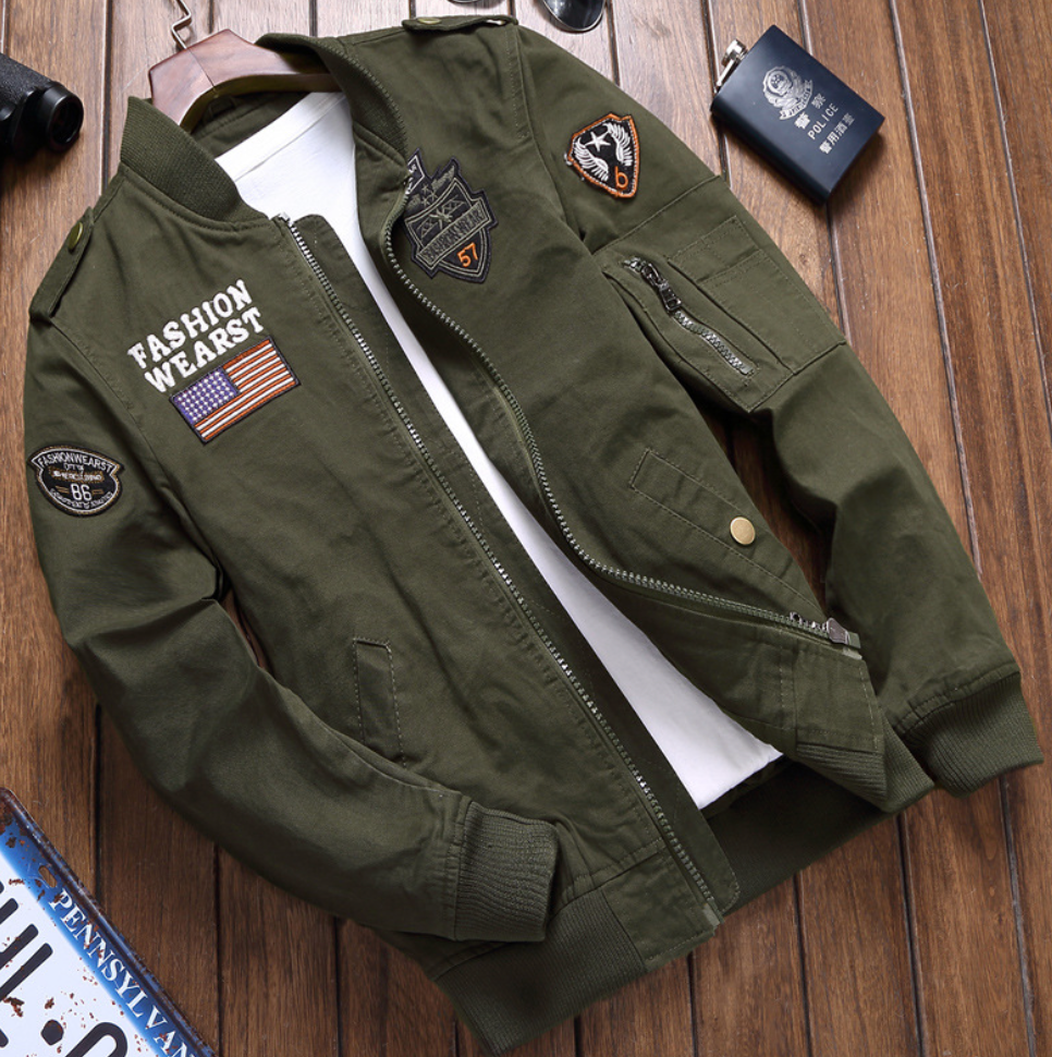 Xavier | Moderne herenjas met patches in de kleur Groen voor heren in stijl geschikt voor alle seizoenen.